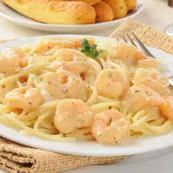 Spaghetti with Cream and Shrimp
