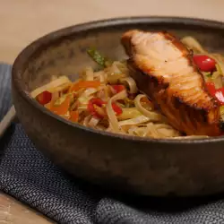 Glazed Salmon with Spicy Rice Noodles