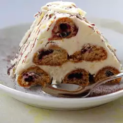 Ice Cream Pyramid with Biscotti