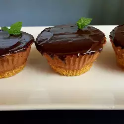 Muffins with Chocolate Mousse