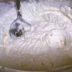 Easy Cream Mixture with Mascarpone