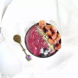 Smoothie Bowl with Figs
