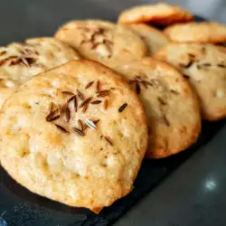 Crunchy Savory Cheddar Cookies