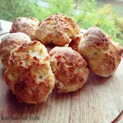Easy and Salty Feta Cheese Buns