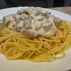 Spaghetti with Bacon. Mushrooms with a Cream Sauce