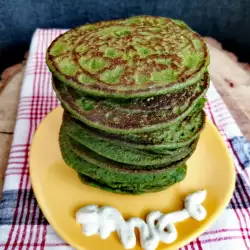 Spinach Pancakes with Dried Onions
