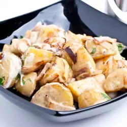 Potatoes with Bacon and Milk Sauce