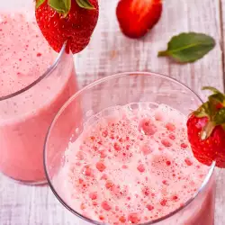 Strawberry Shake with Yoghurt