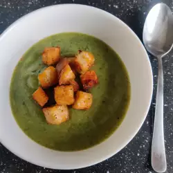 Zucchini Cream Soup with Homemade Croutons