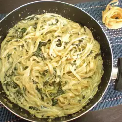 Tagliatelle with Spinach and Mascarpone