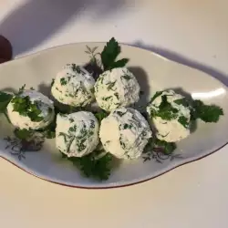 Cheese Balls with Walnuts and Spices