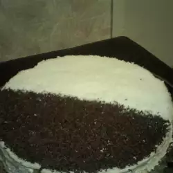 Cake with Biscuits, Cream and Chocolate Spread