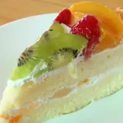 Cake with Peaches and Cream