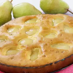 Fluffy Cake with Pears and Eggs