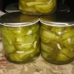 Green Tomato and Garlic Pickle