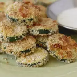 Crunchy Zucchini with Spicy Sauce