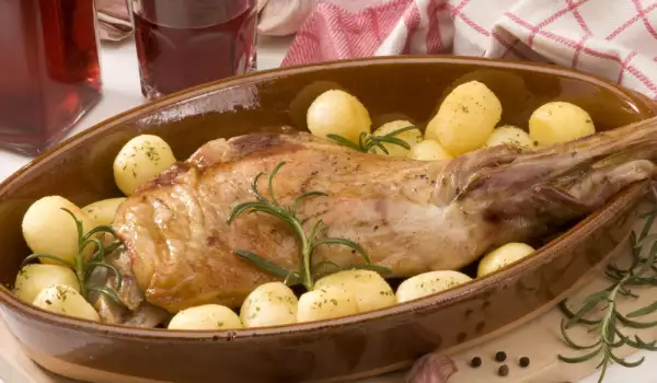 Leg of Lamb with Potatoes
