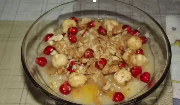 Ashure with Pomegranate