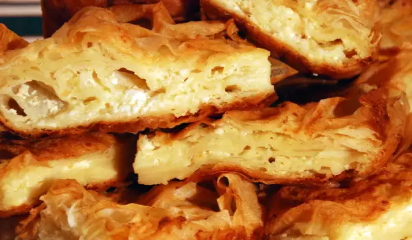 Pleated Phyllo Pastry with Cream