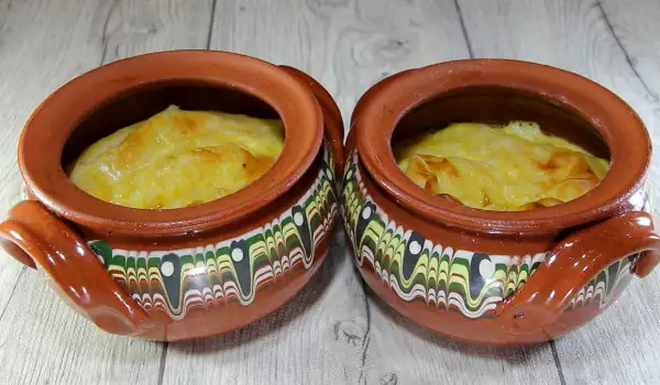 Fluffy Phyllo Pastries in a Clay Pot