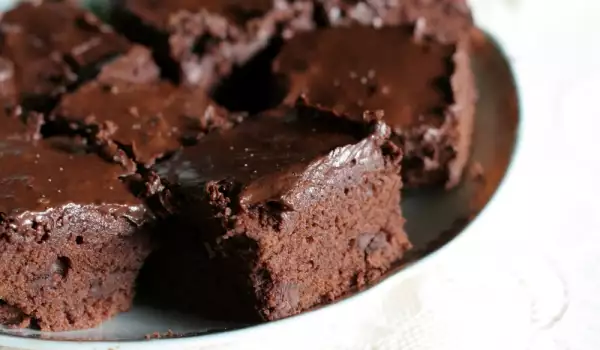 Cake with Dark Chocolate and Cocoa