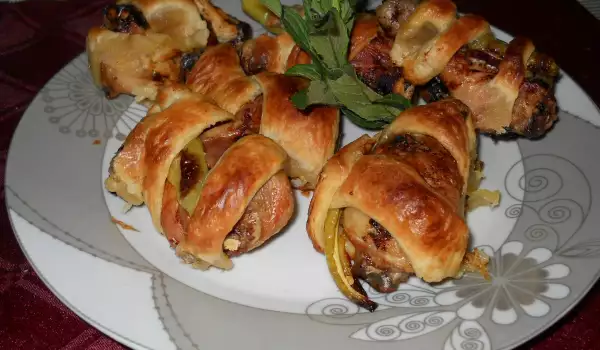 Chicken Legs with Sivri Peppers in Puff Pastry