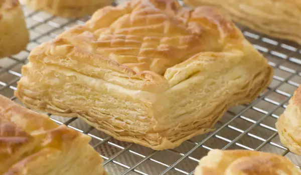 Puff Pastry with Cream