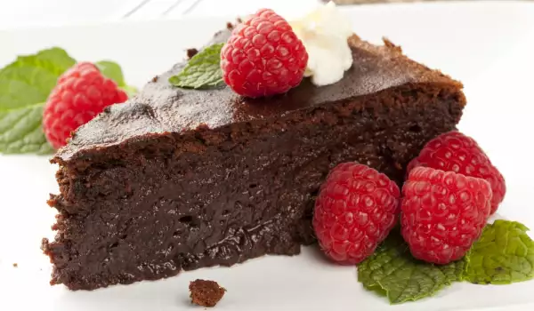 Elegant Chocolate Cake without Flour