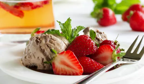 Strawberry, Mint and Chocolate Sorbet