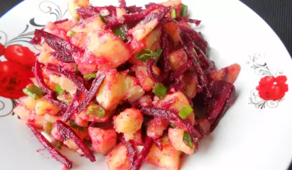 Salad with Beetroot and Potatoes
