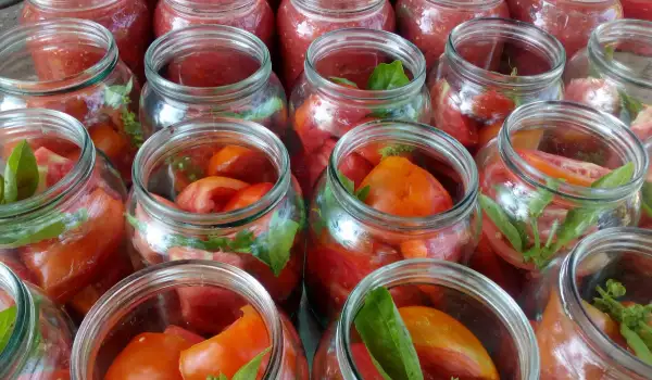 Tomato Sauce in Jars