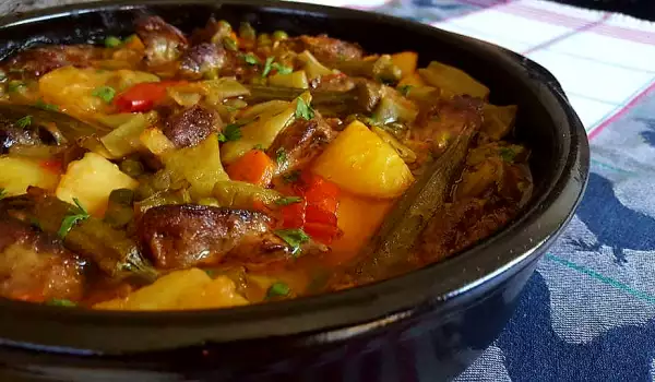 Chicken Livers with Vegetables
