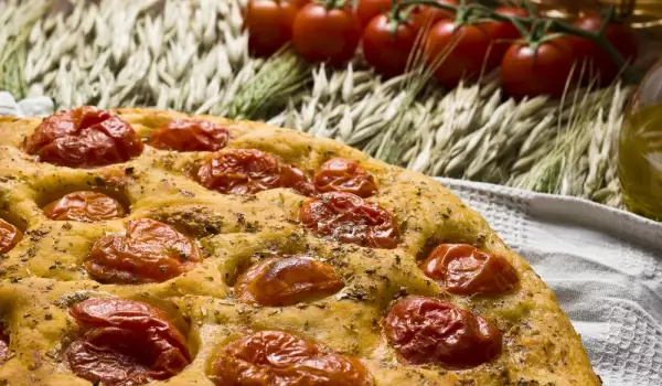 Focaccia with Tomatoes