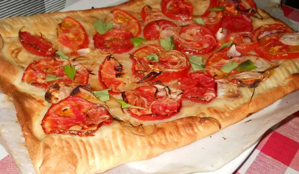 Foccacia with Tomatoes and Onions