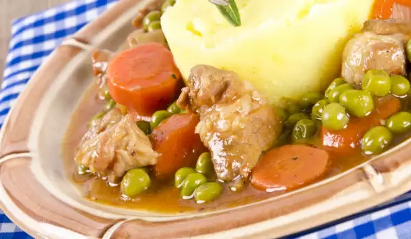 Pork with Peas and Wine