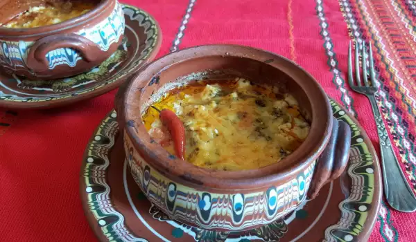 Clay Pots with Cheeses