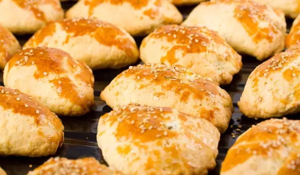 Buns with Egg, Feta Cheese and Sesame