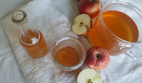 Homemade Apple Cider Vinegar Without Preservatives