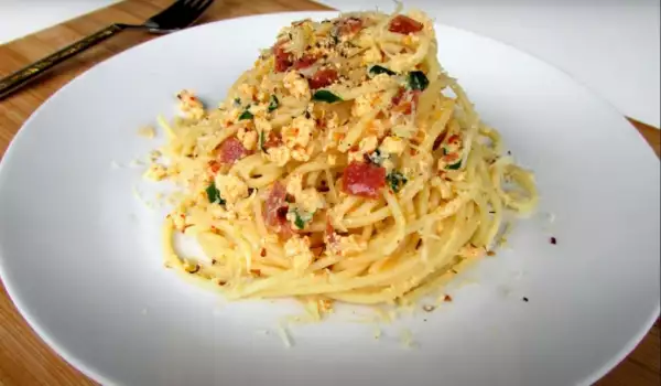 Spaghetti Carbonara with Ham