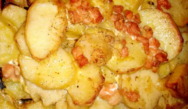 Potatoes with Bacon and Mayonnaise