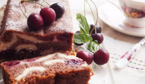 Cake with Cottage Cheese and Cherries