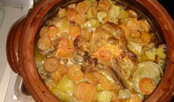 Pork Belly Chops with Vegetables in a Clay Pot