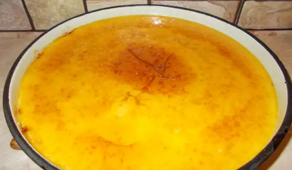 Country-Style Creme Caramel in a Tray