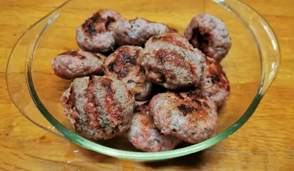 Classic Meatballs on the Grill