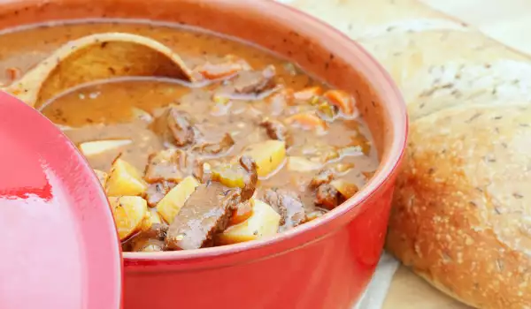 Easy Potato Stew with Beef