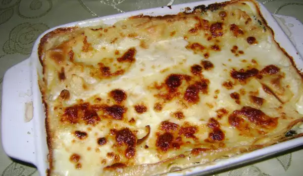 Lasagna with Spinach and Mozzarella