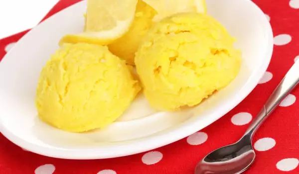 Italian Ice Dessert with Lemons