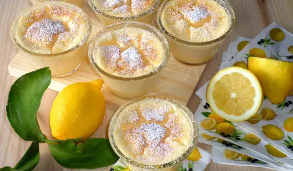 Lemon Cakes in Cups