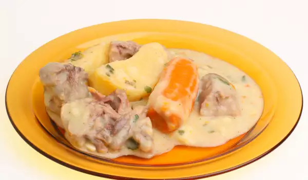 Pork with Potatoes and Cream