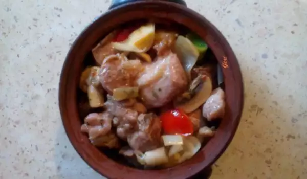 Tasty Pork Meat Kavarma in Clay Pots